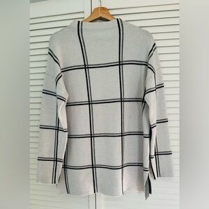 Jones & Co Grey Long Sleeve Mock-Neck Sweater